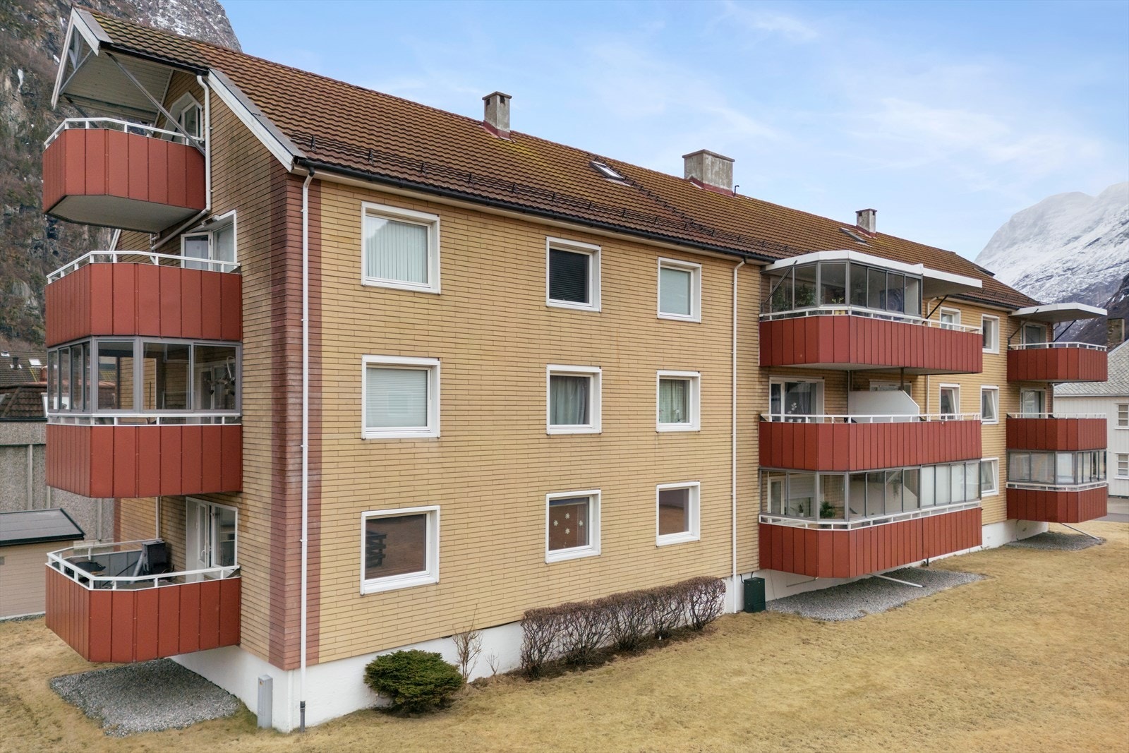 Flere av balkongene i borettslaget er innglasset. Galleribilde