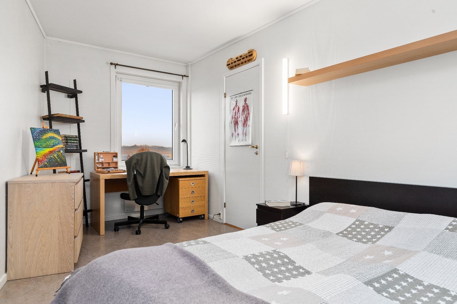 Romslig soverom Galleribilde