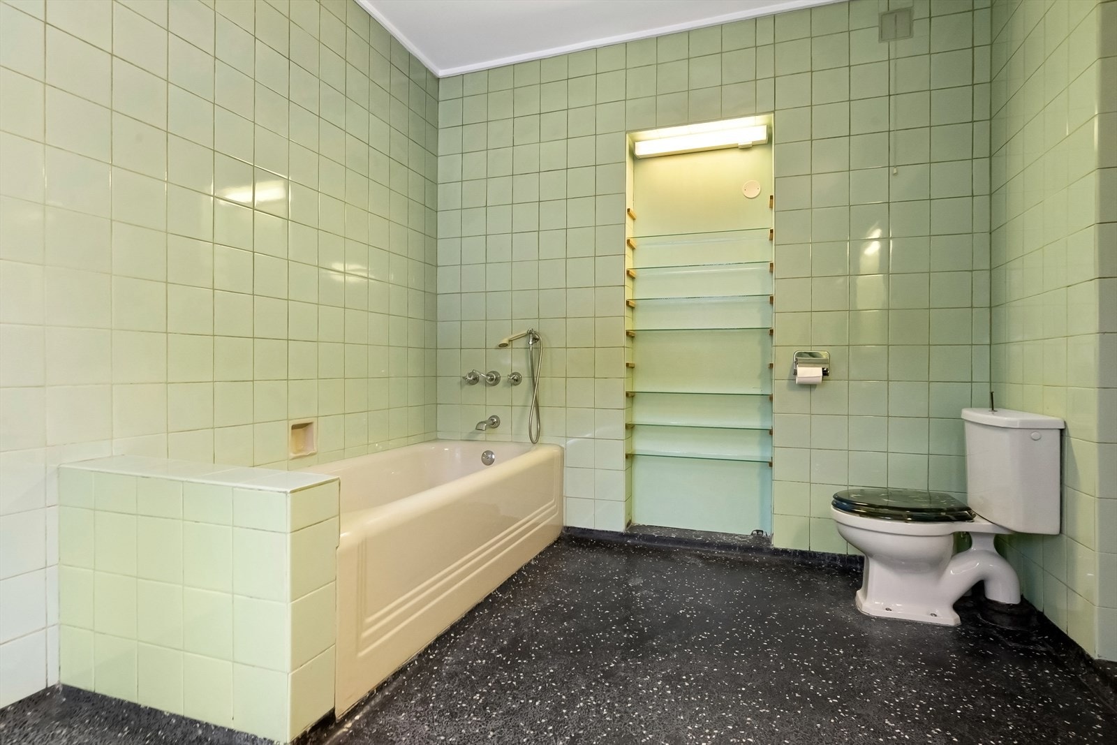 Nisje for hyller. Galleribilde