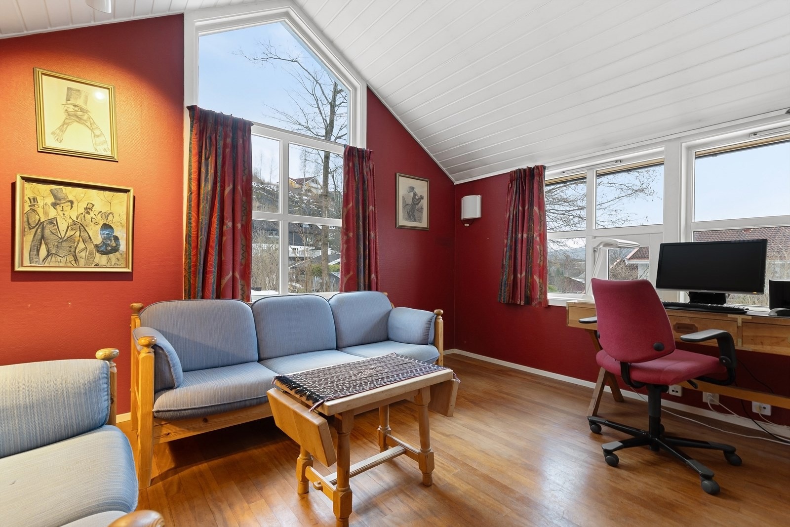 Rommet fungerer utmerket som tv-stue eller kontor. Galleribilde