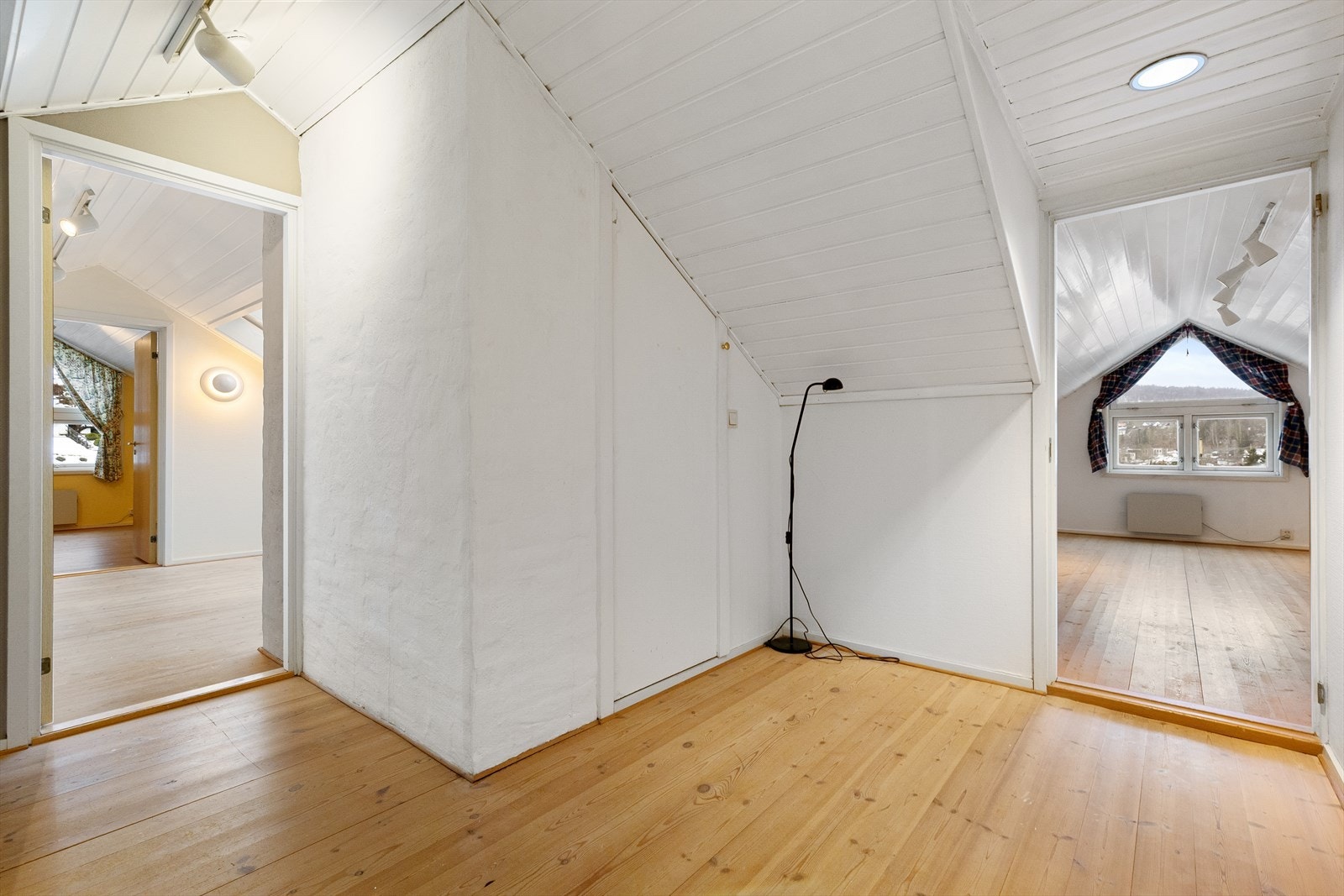 Gang i 2. etasje. Galleribilde