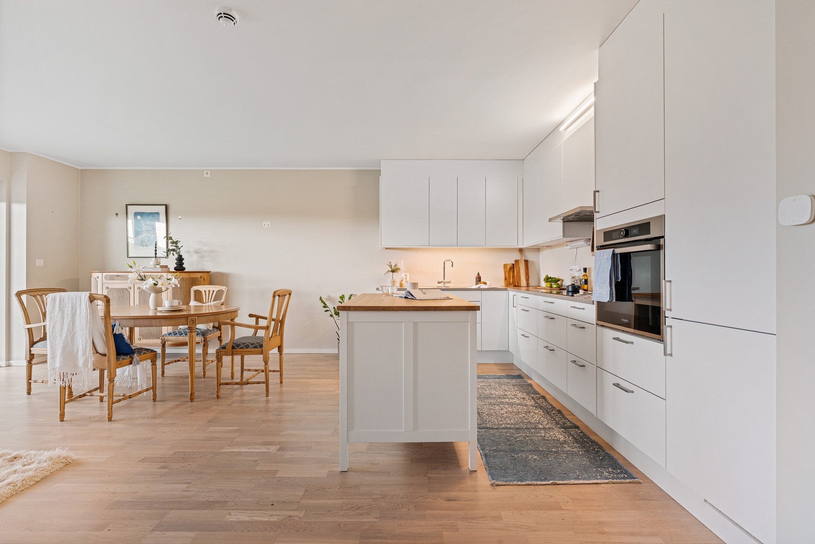 Sameiet har lave felleskostnader med driftskostnader, kommunale avgifter og m.m. inkludert Galleribilde