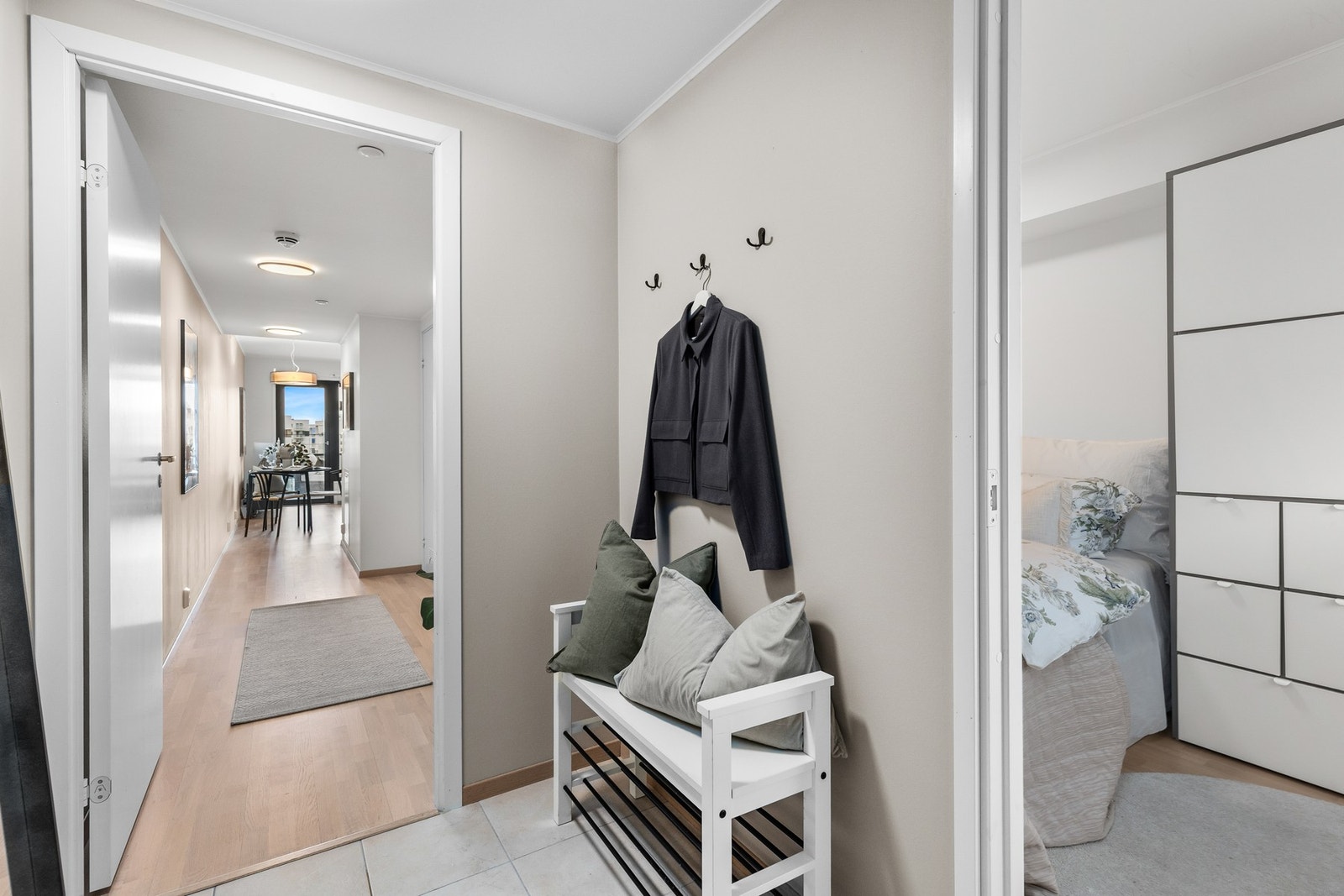 Pen entrè på 3,5 kvm. Galleribilde