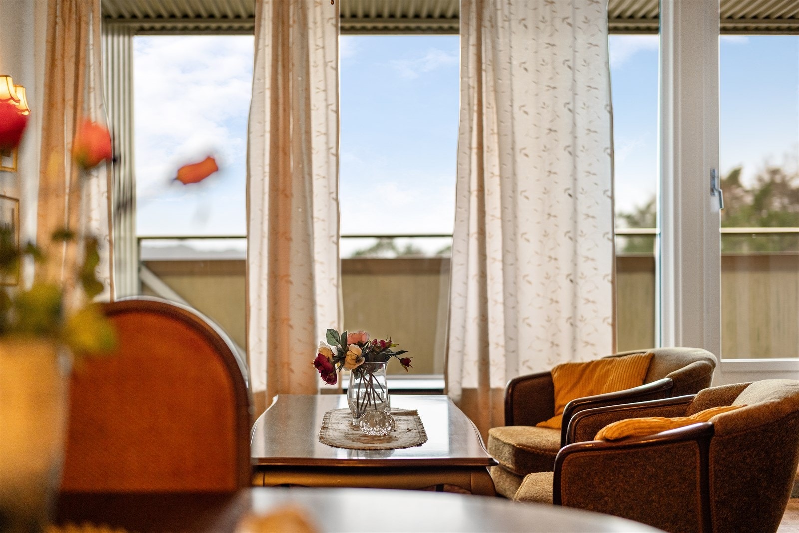 Overbygget altan med tilkomst fra stue Galleribilde