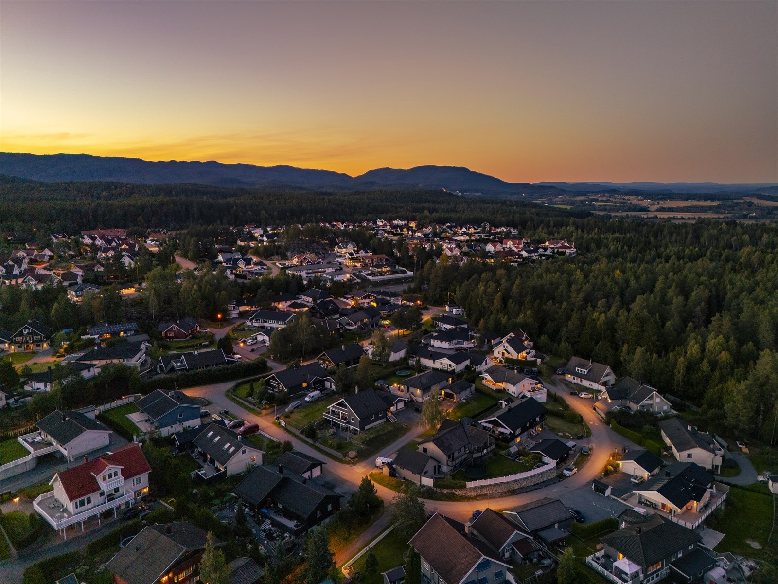Få minutters gange til Rema 1000 forretning. Galleribilde