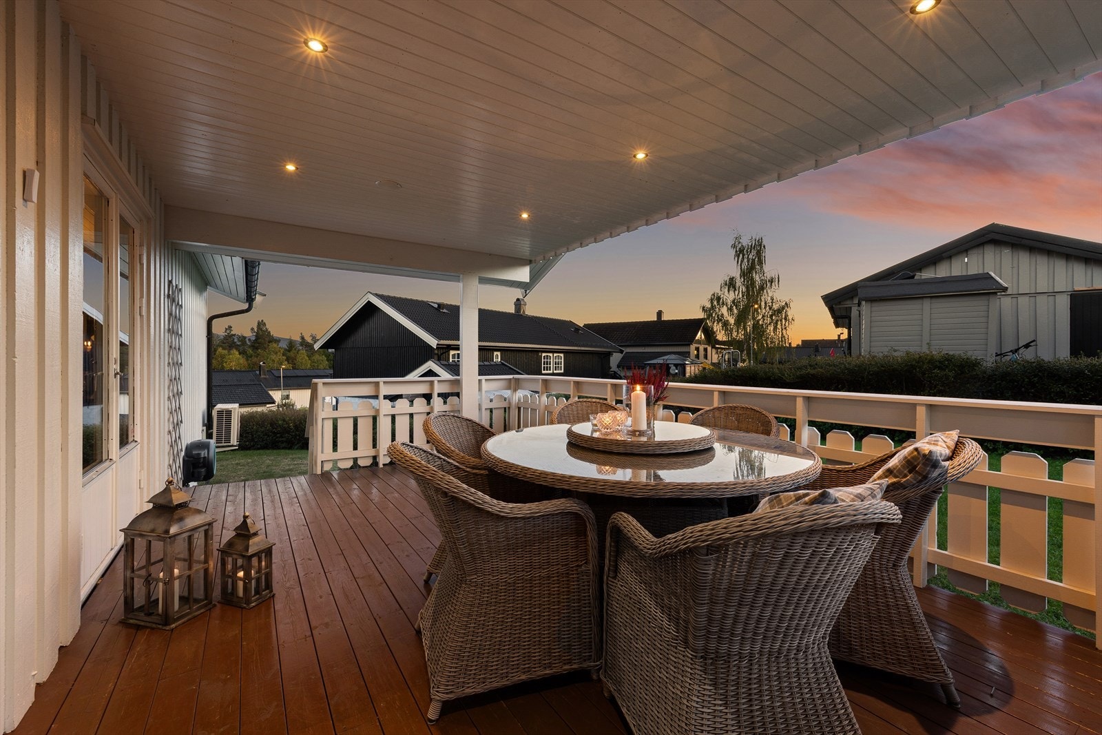 Stor familiebolig med 3 sov og 2 bad- Hage m/ usjenerte uteplasser- Barnevennlig beliggenhet på Ormåsen - Garasje! Galleribilde