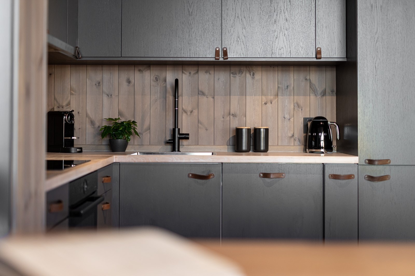 Funksjonelt og praktisk kjøkken Galleribilde