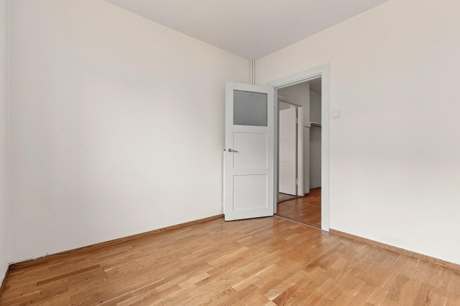 Soverommet har plass til dobbeltseng og garderobeløsning. Galleribilde