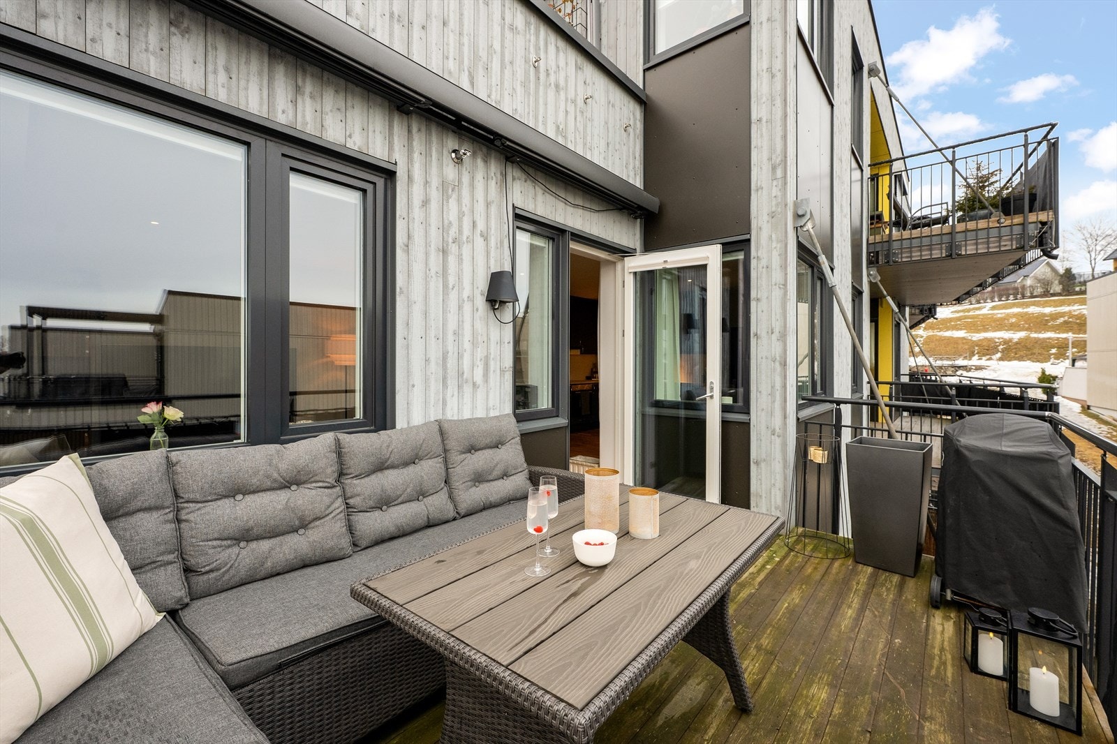 Terrassebordene skal skiftes ut og prosessen er allerede i gang. Galleribilde