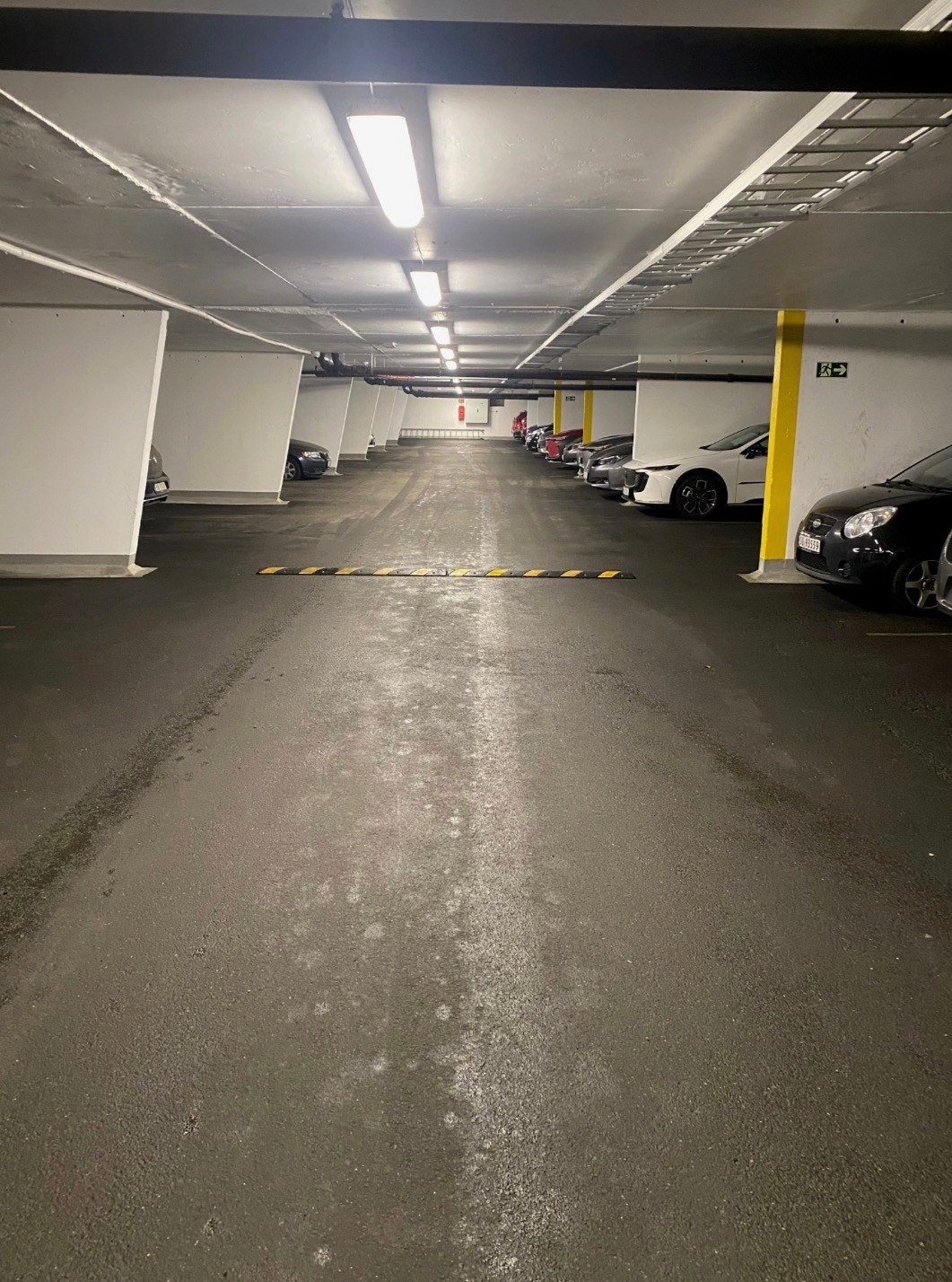 Flott garasjeanlegg Galleribilde