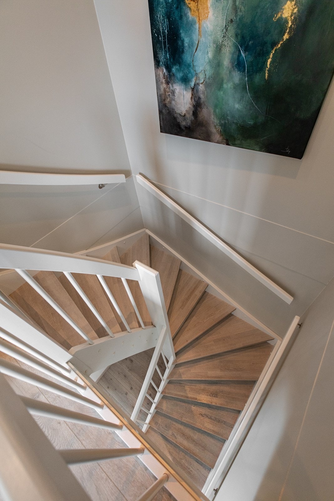 Gang med trapp opp til 2. etasje Galleribilde