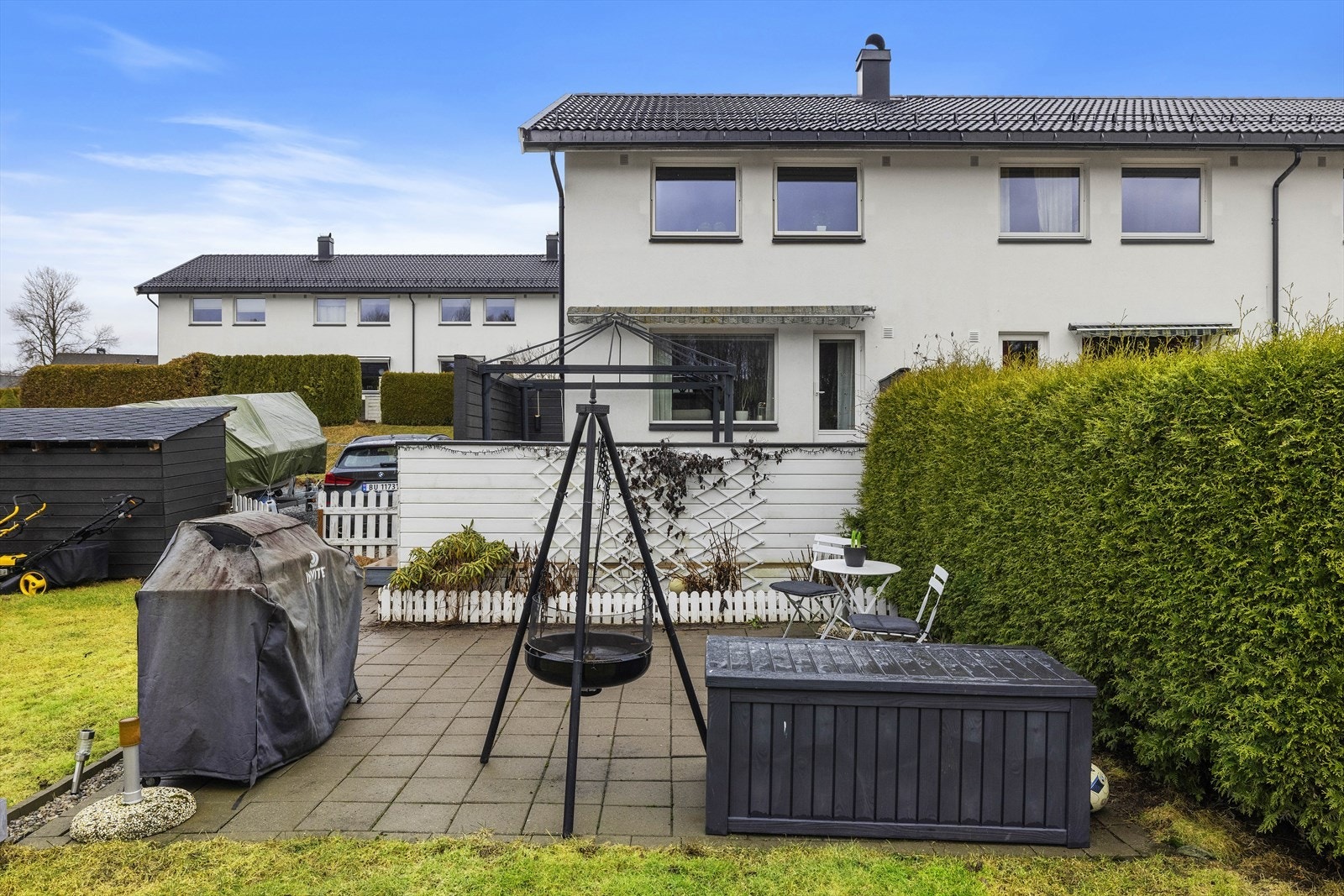 Dette rekkehuset har et solrikt og nydelig uteområde vendt mot sydvest Galleribilde