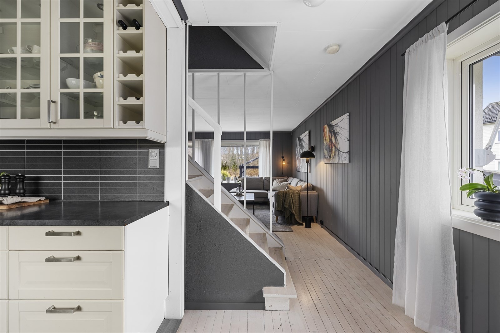 Fra kjøkken mot stuen Galleribilde