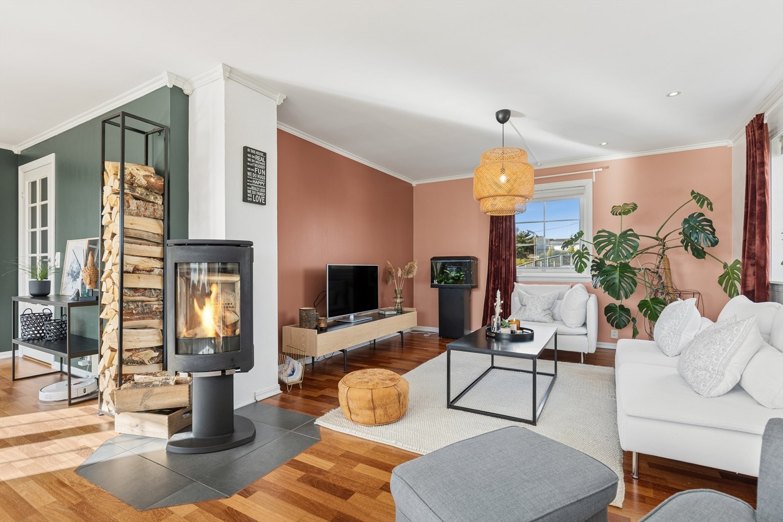 Peisovnen gir ekstra varme og hygge på kalde dager. Galleribilde