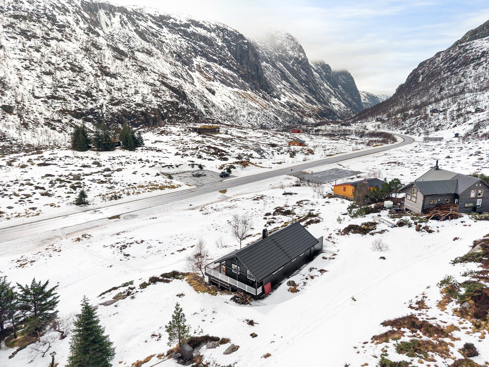 Hunnedalen er et flott utgangspunkt for flotte turer både sommer og vinter. Galleribilde