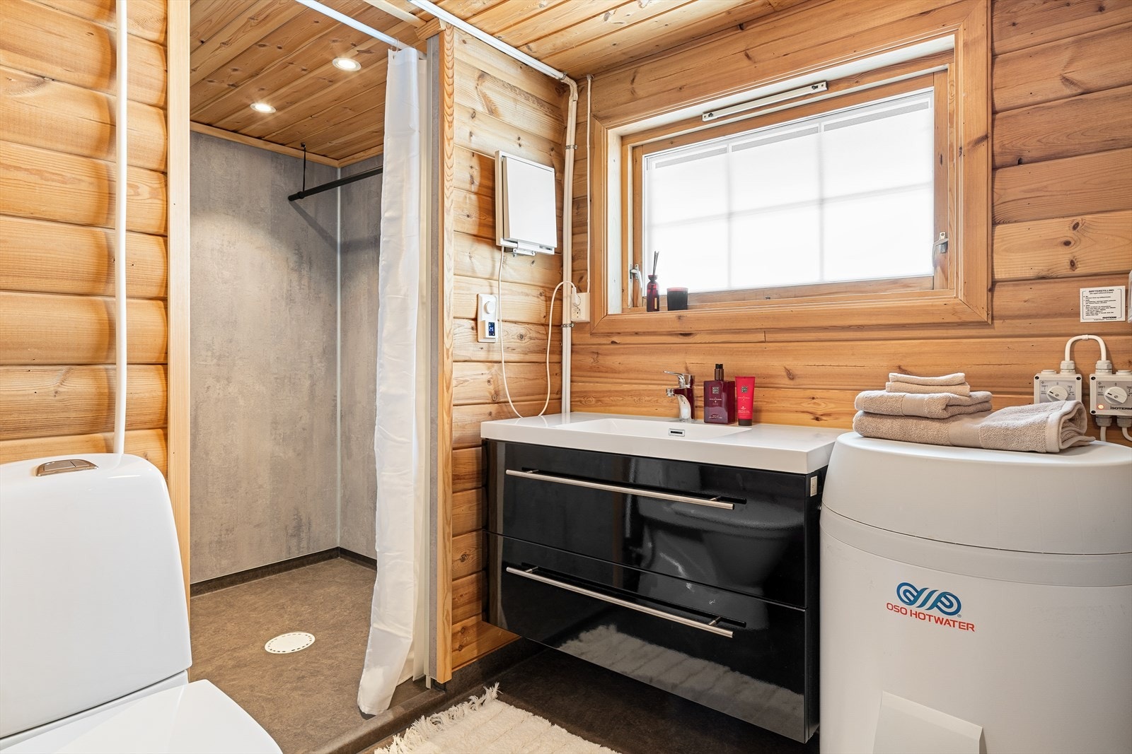 Nytt bad og vaskerom i 2018 da hytta fikk vann- og avløp Galleribilde