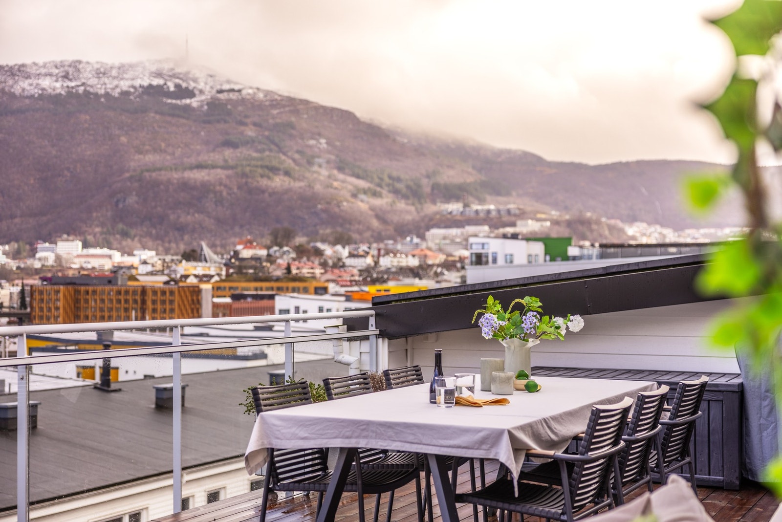 - Kontakt megler på 41323025 dersom du trenger privatvisning eller verdivurdering av egen bolig - Galleribilde