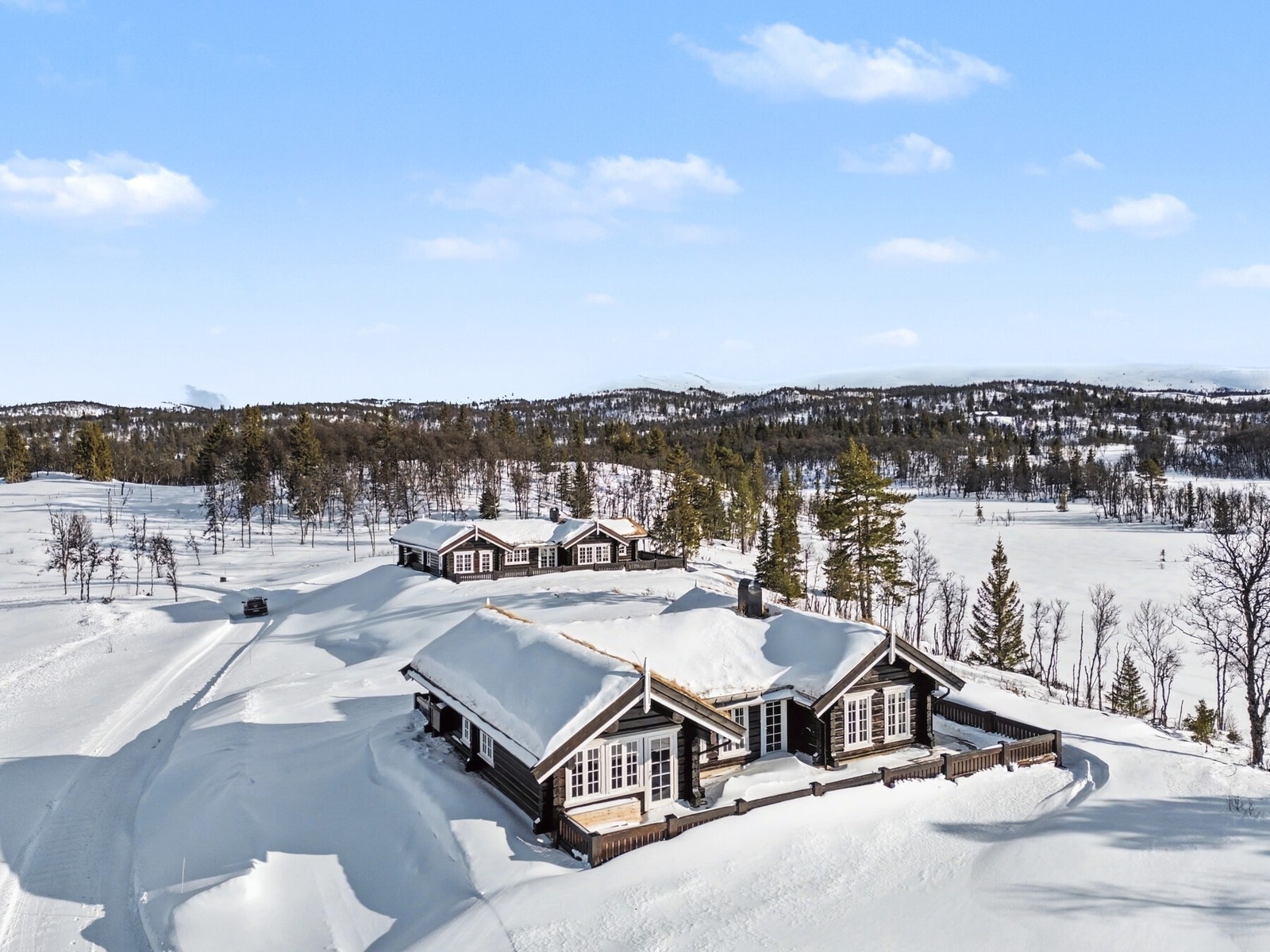 En flott, laftet tømmerhytte oppført i 2024! Galleribilde
