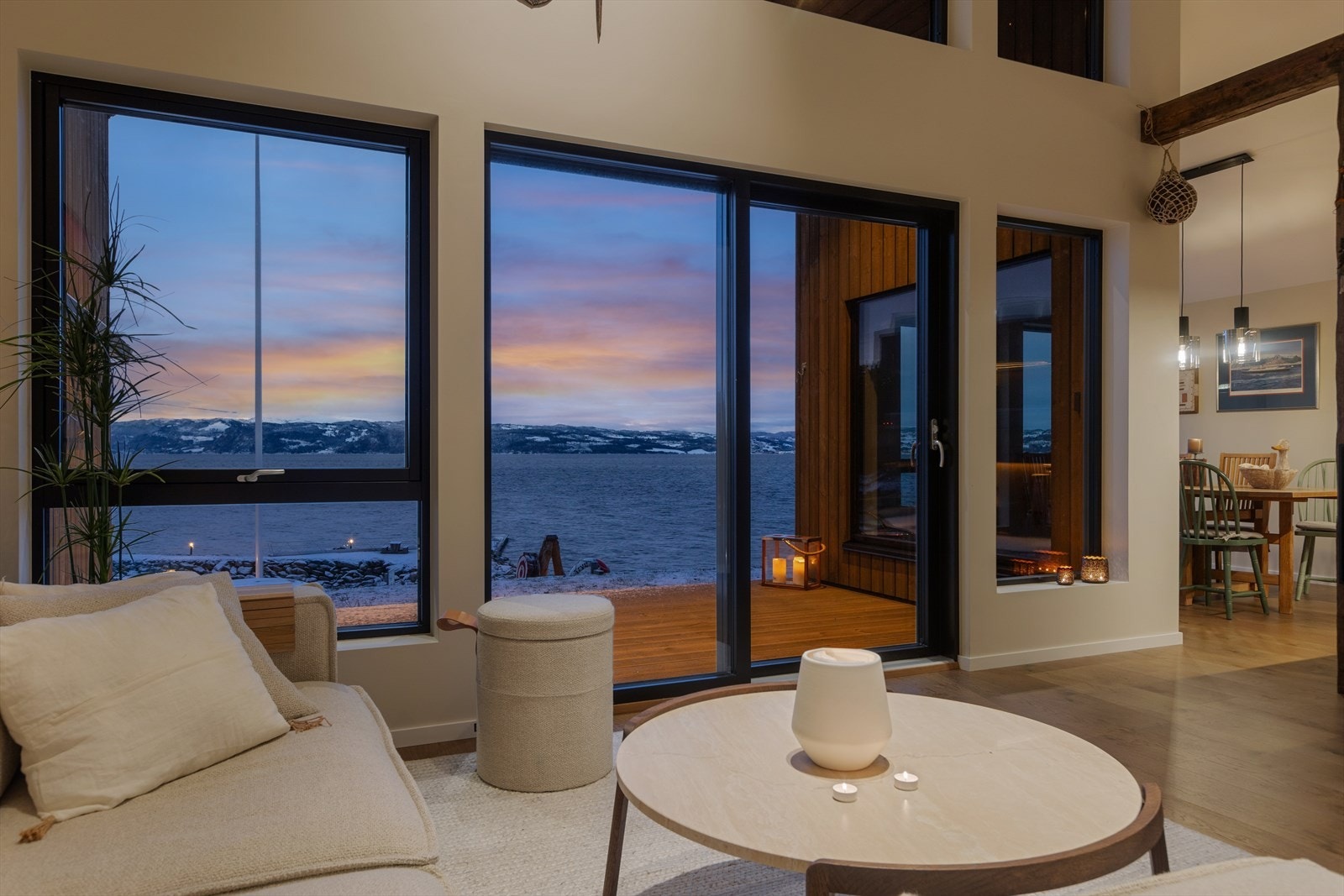 Dorte Husmo Fagerstad v/DNB Eiendom presenterer Småttavegen 117! Galleribilde