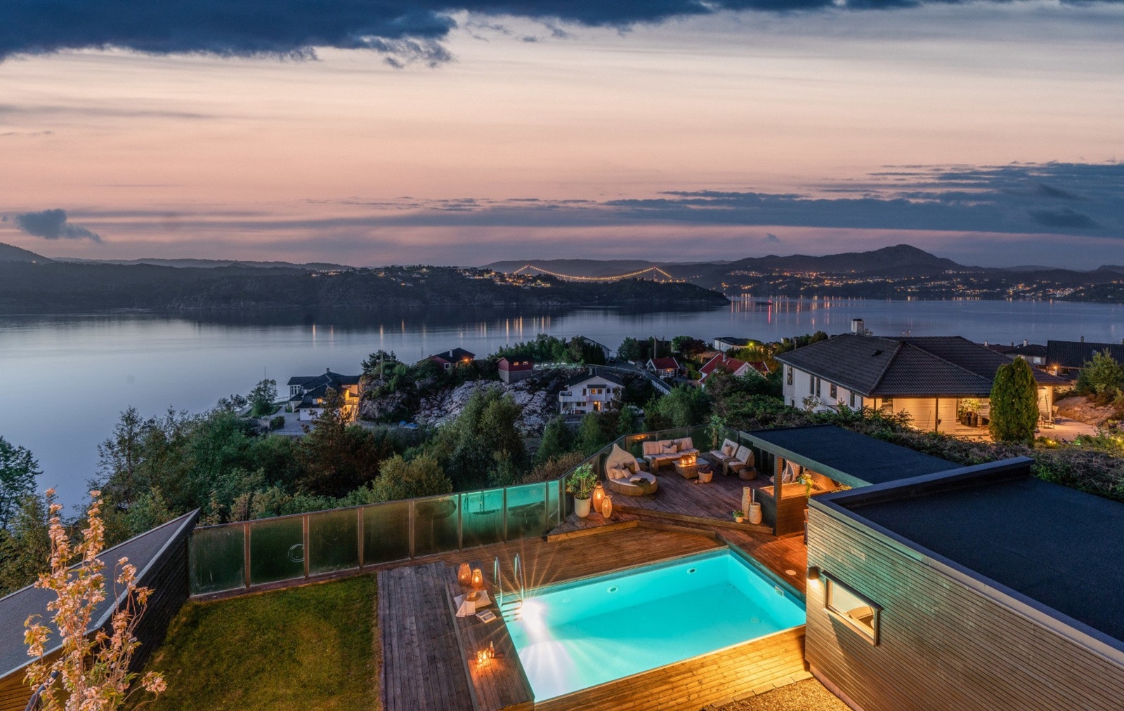 Her får man panoramautsikt over innseilingen til Bergen. Galleribilde