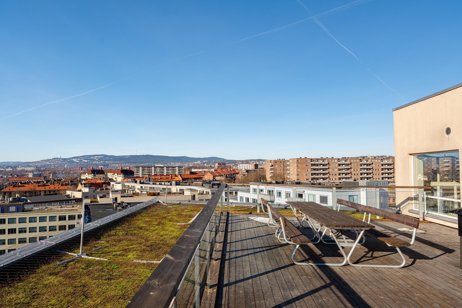 Takterrasse i 7.etg (samme etasje som leiligheten). Galleribilde