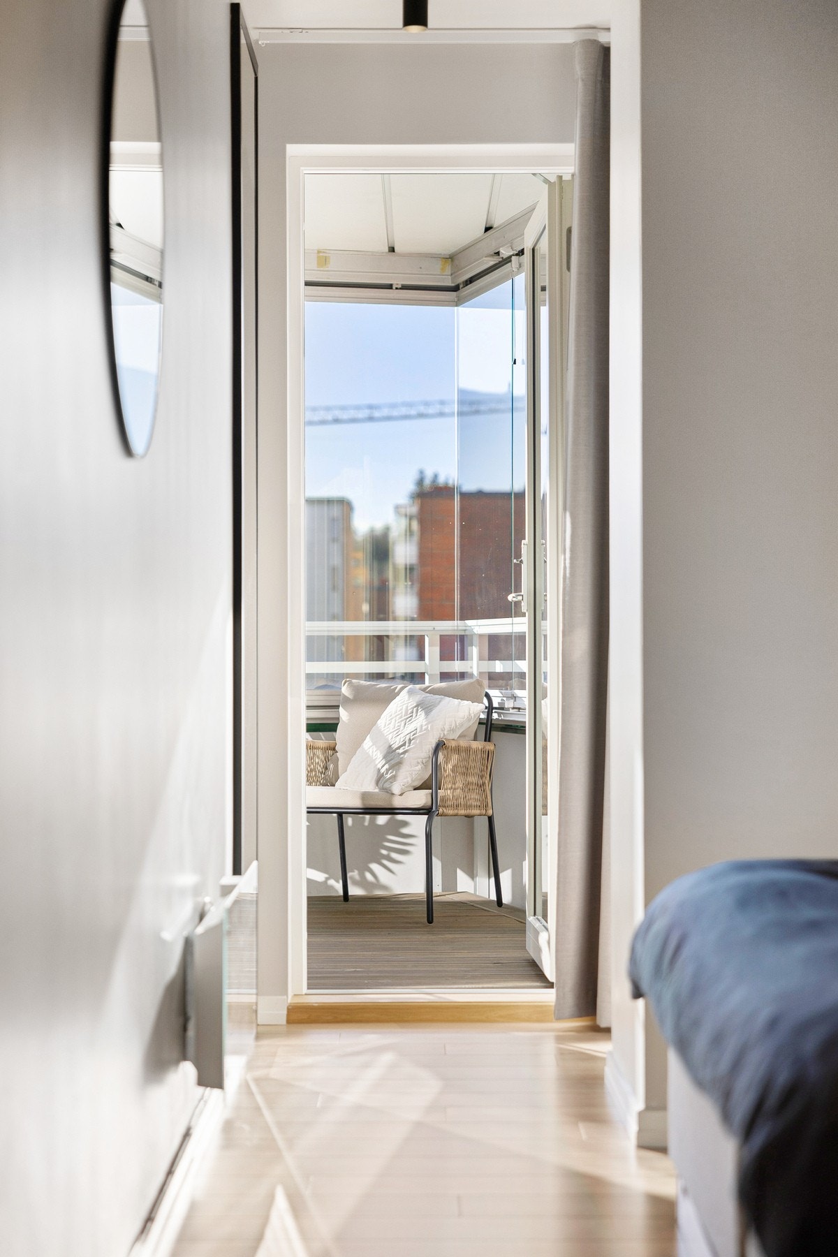 Soverommet har også direkte utgang til den vestvendte balkongen. Galleribilde