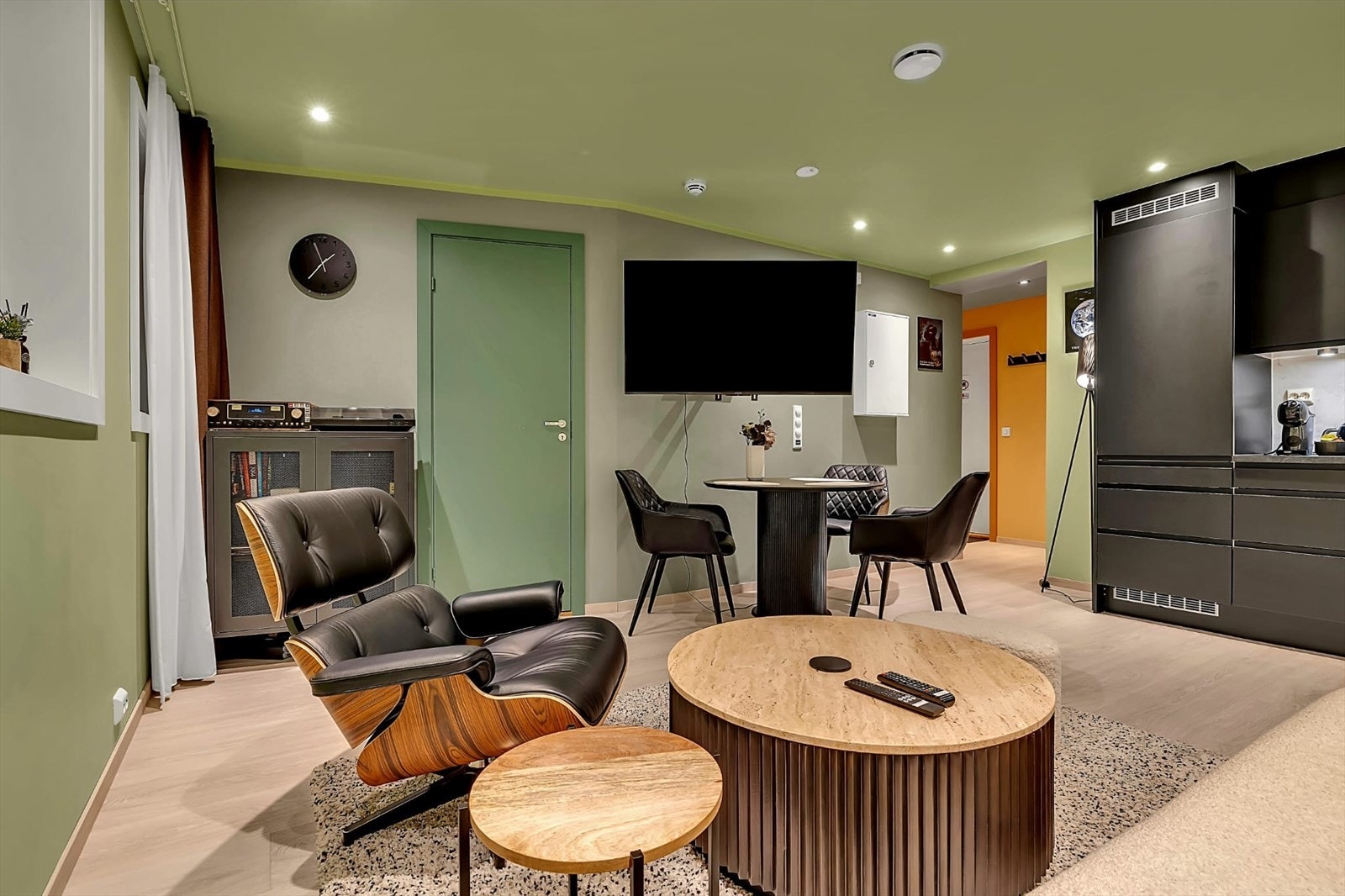 Gulvvarme i hele leiligheten og balansert ventilasjon - perfekt inneklima året rundt! Galleribilde