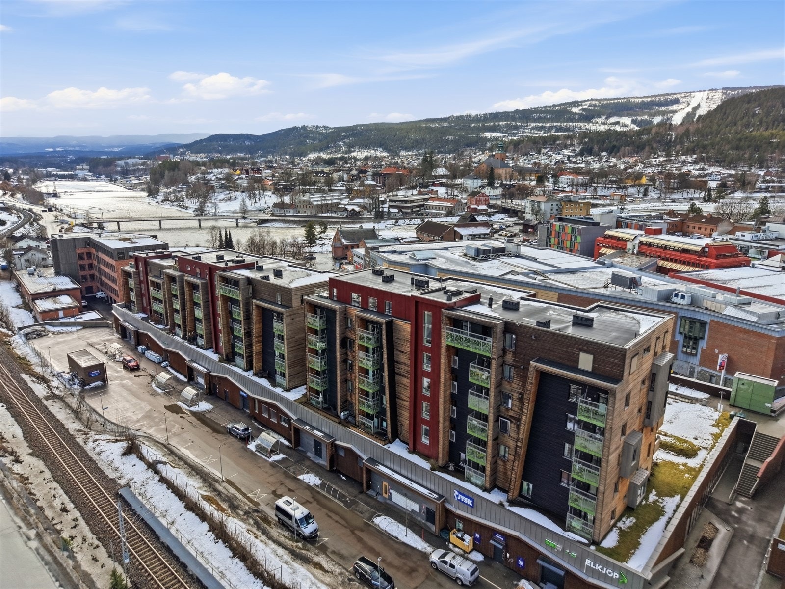 Sølvparken er et nyere, moderne sameie med godt naboskap. Galleribilde