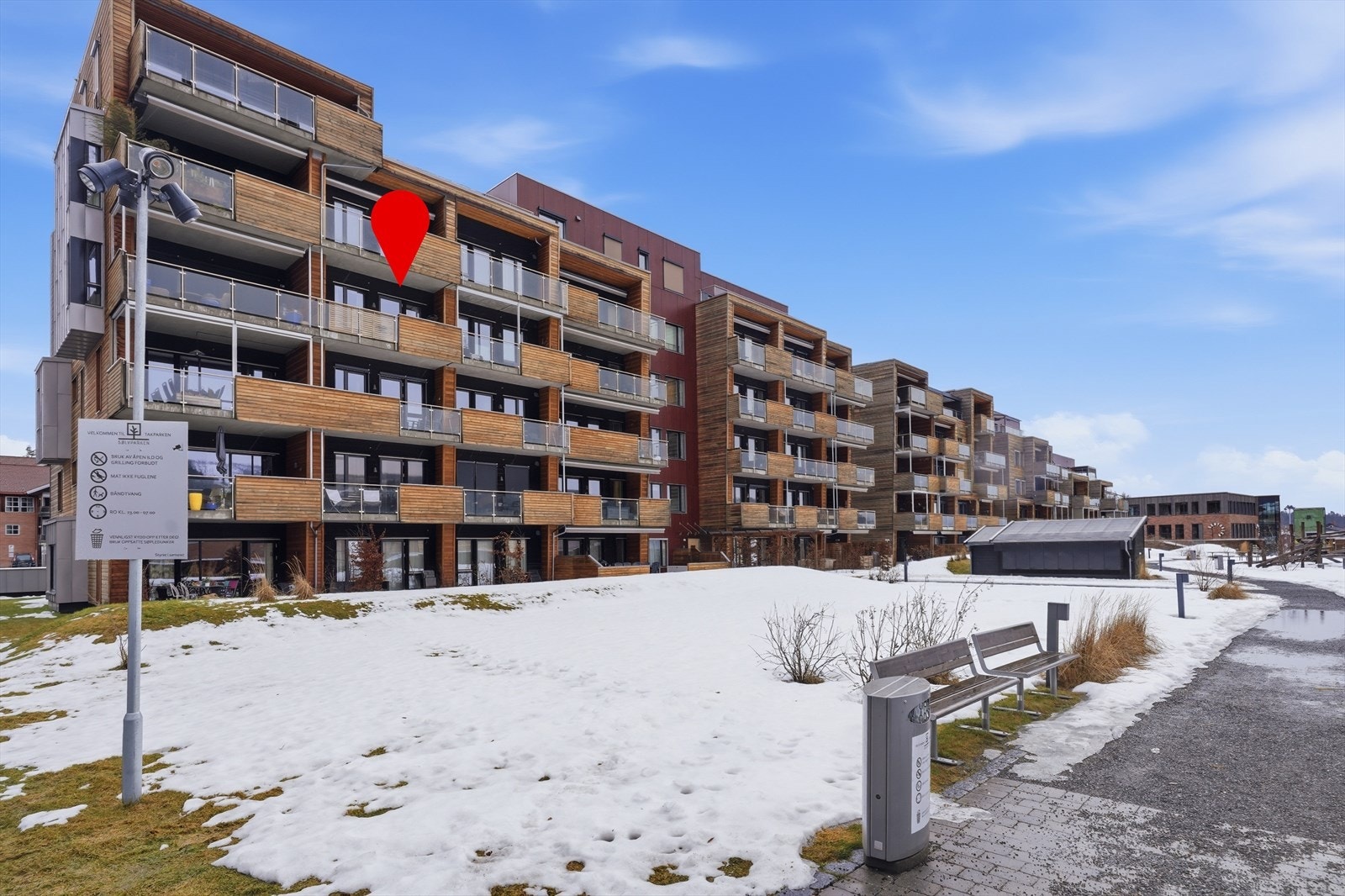 Leiligheten ligger i 5. etasje. Galleribilde