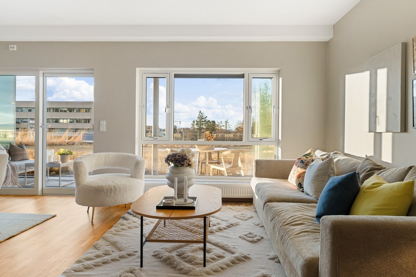 Felleskostnader inkl. fjernvarme, kabel-TV, internett m.m. Galleribilde