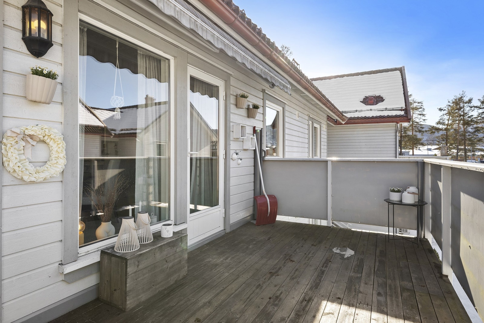 Balkong med gode solforhold. Galleribilde