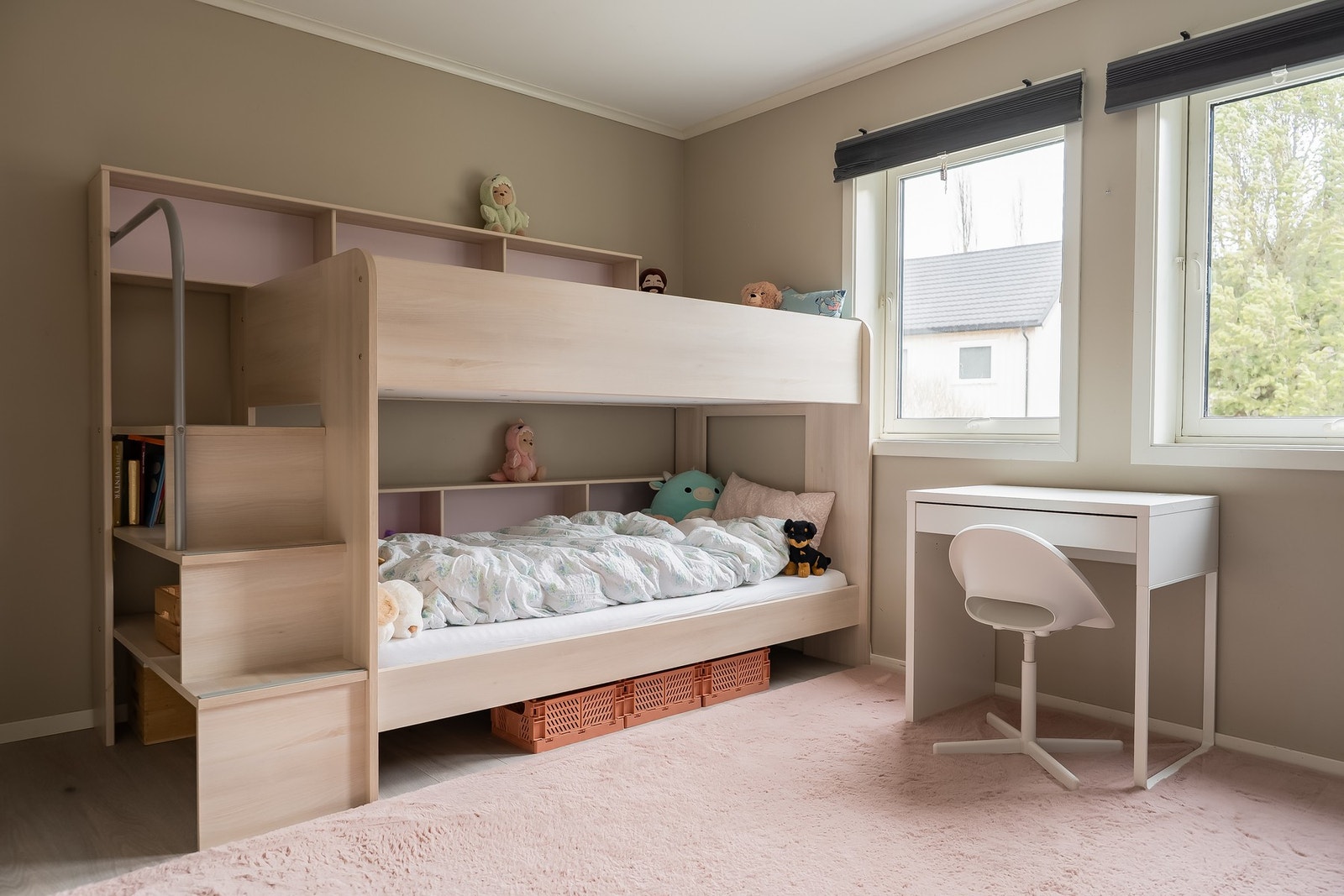 Leilighetens 2 soverom er på hhv 11,5m² og 7,2m² Galleribilde