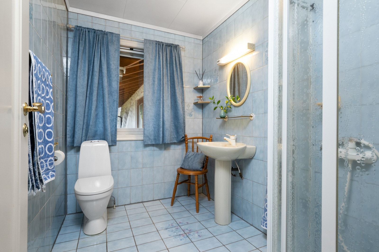 Bad med vannbåren gulvvarme. Galleribilde