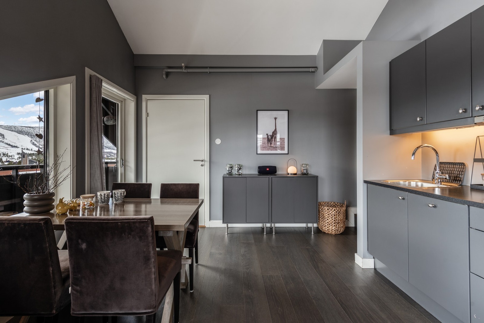 Den behagelige atmosfæren gjør dette til drømmeleiligheten på fjellet Galleribilde