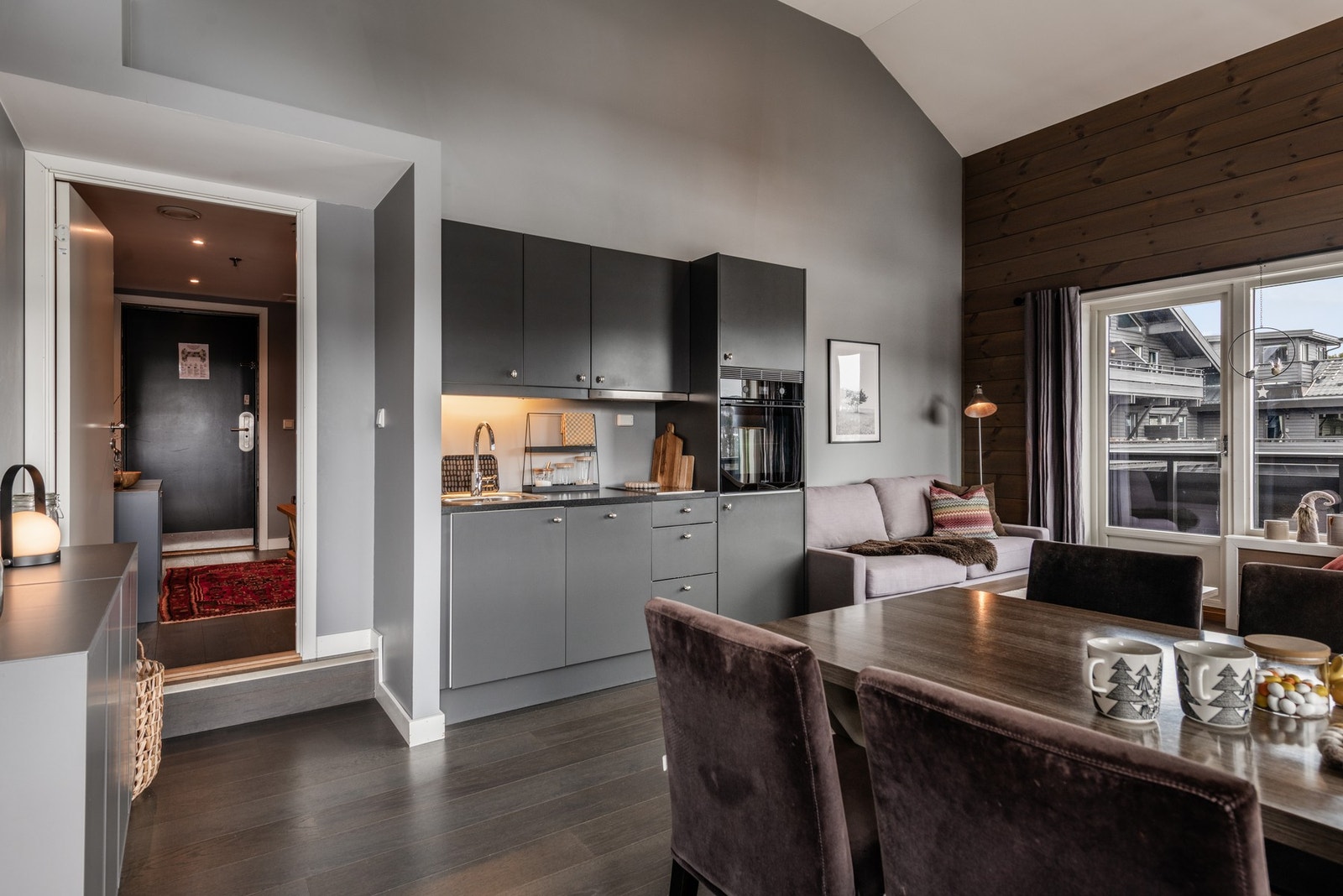 Leiligheten har to soverom, to bad, og egner seg også godt til utleie Galleribilde