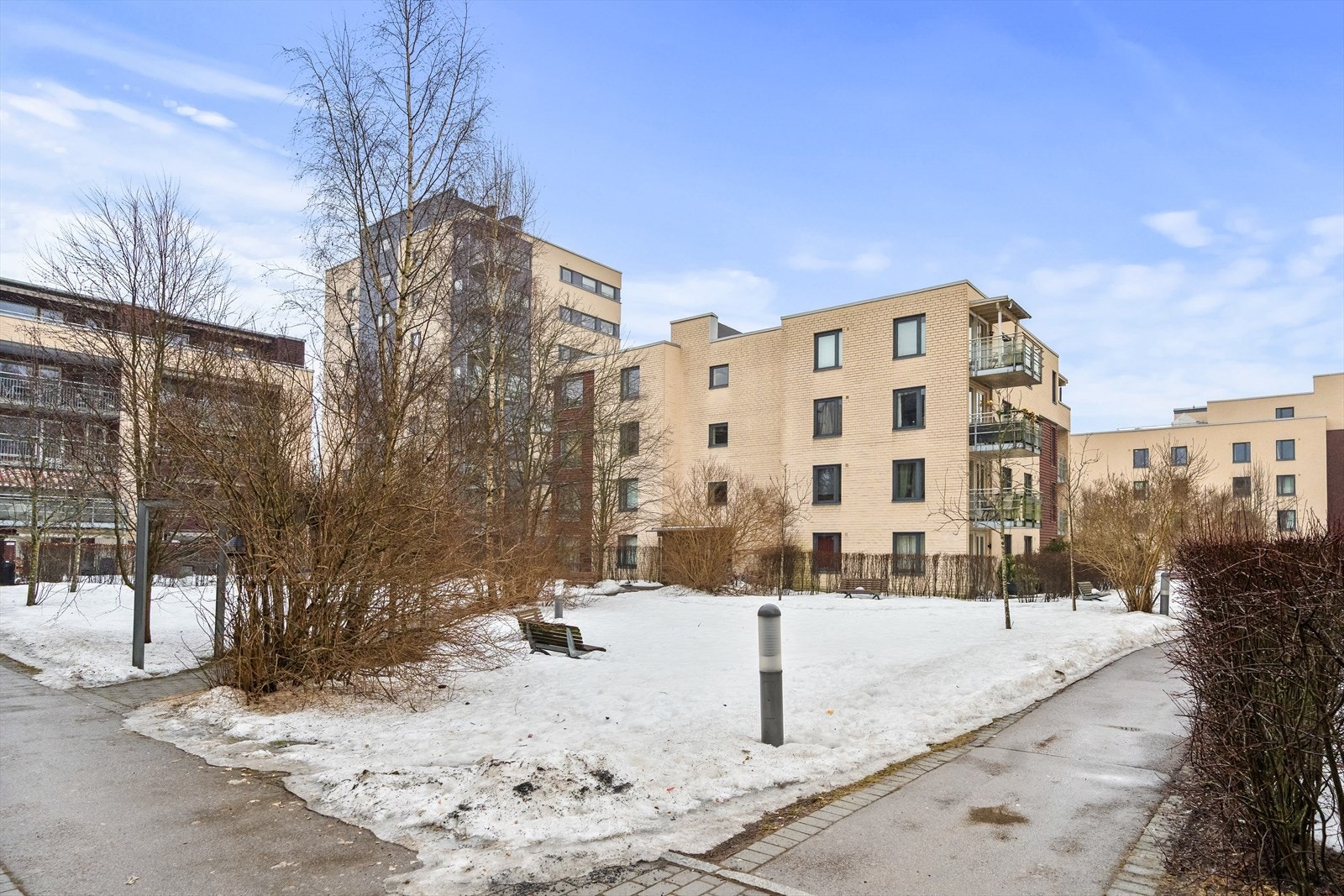 Attraktivt nærmiljø med grønne fellesarealer og gode rekreasjonsmuligheter. Galleribilde