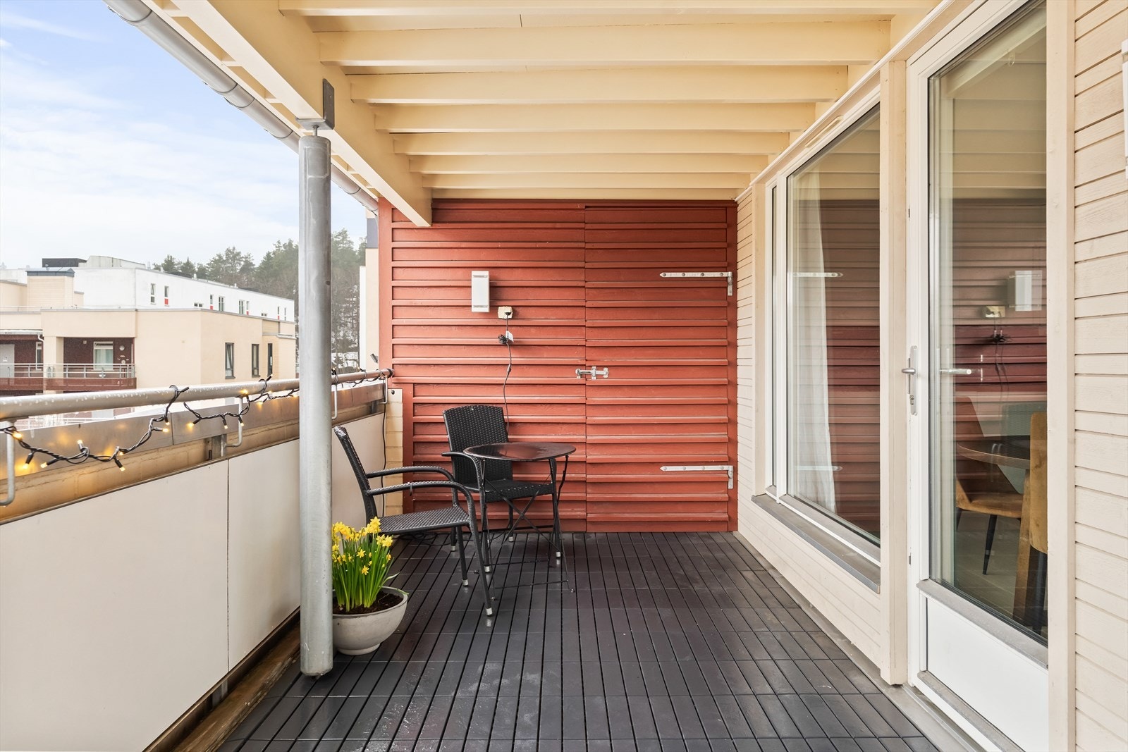 Balkongen gir fine solforhold og utsyn til nærområdet. Galleribilde