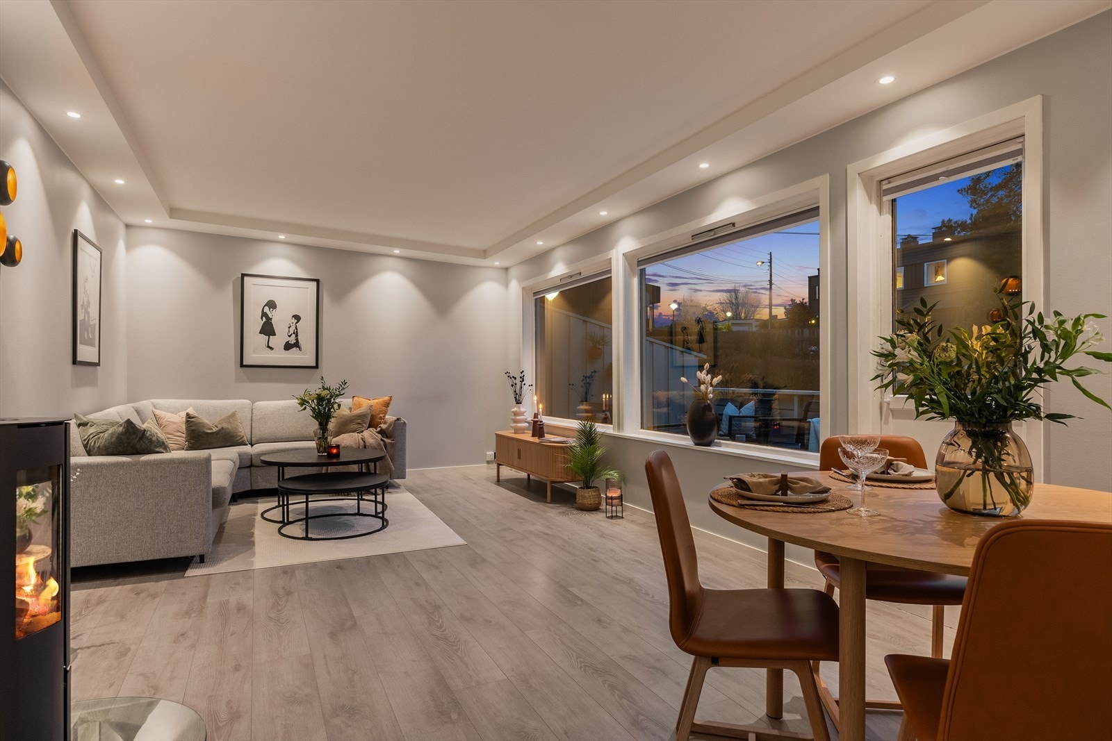 Utgang til altanen fra stuen Galleribilde