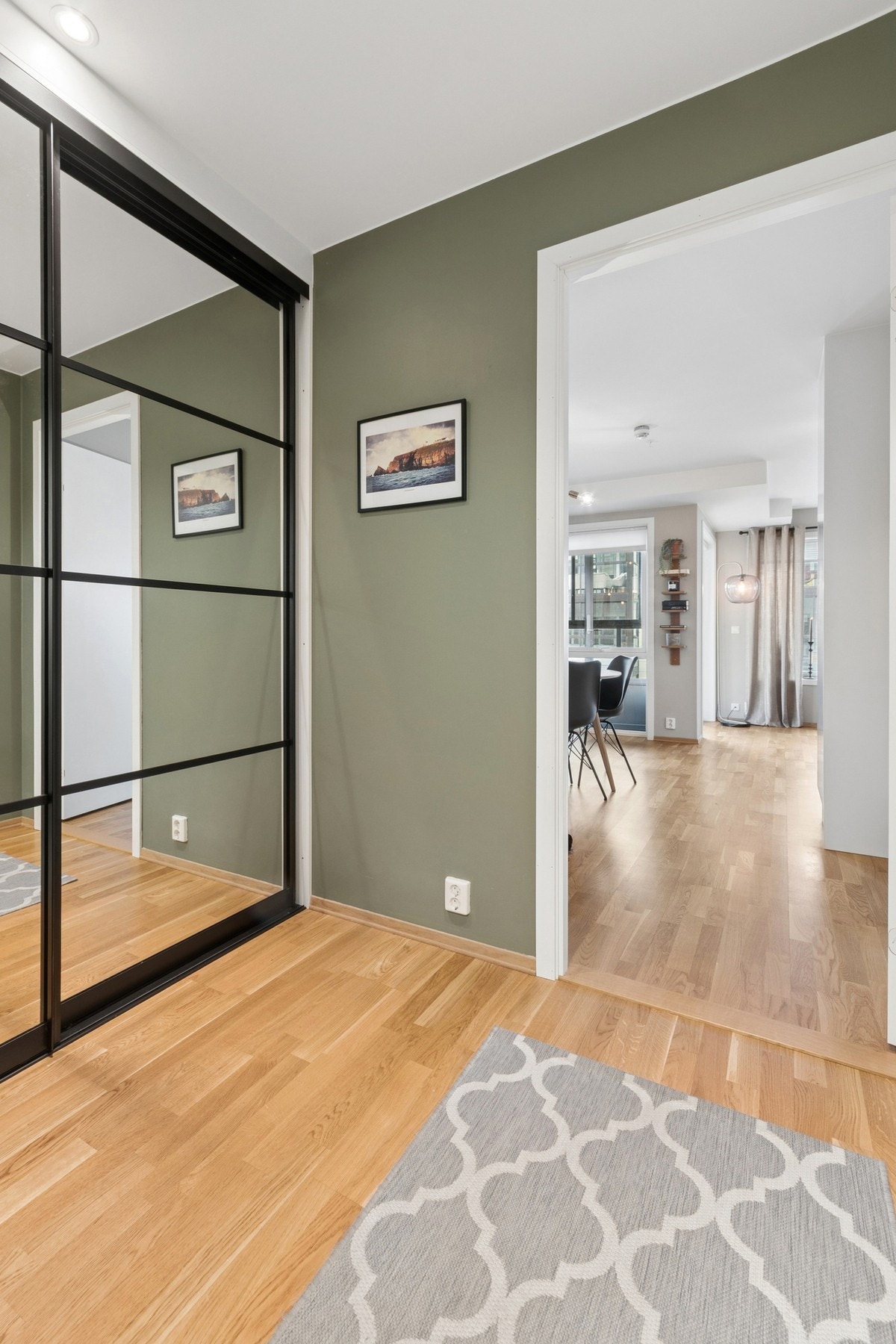 Leiligheten disponerer en bod i underetasjen på ca. 5 m². Galleribilde