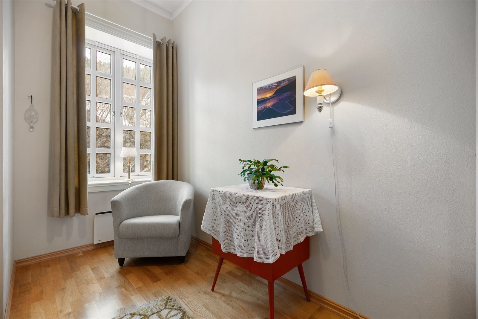 God plass for diverse møblement Galleribilde