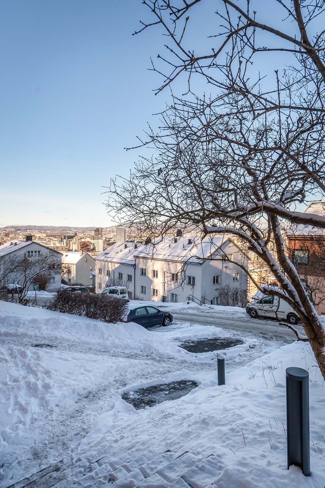 Mulighet for å leie parkering etter venteliste. Galleribilde