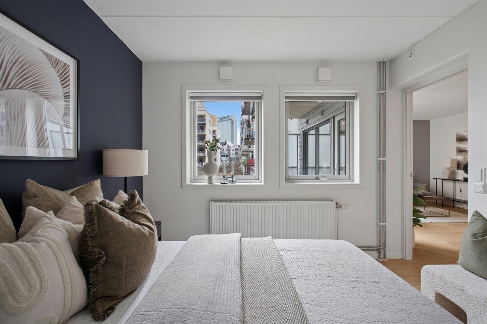 Soverommet har plass til seng, nattbord og annet ønskelig møblement. Galleribilde