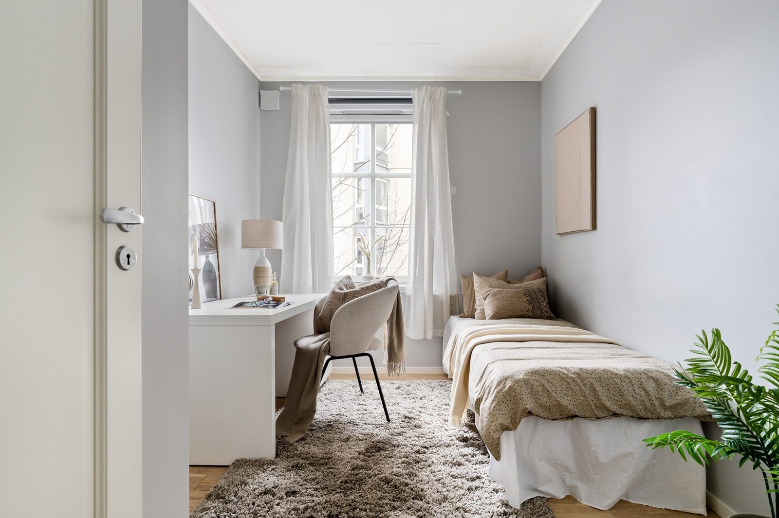 De to andre soverommene er også av god størrelse hhv på 8.6 og 10.5 m² Galleribilde