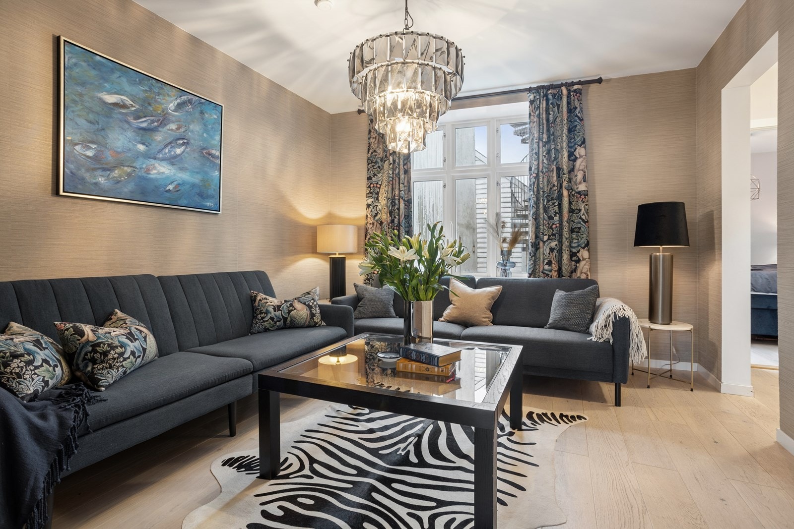 Tidligere har dette arealet vært brukt til soverom og vil være mulig å tilbakeføre ved å oppføre ny vegg. Galleribilde