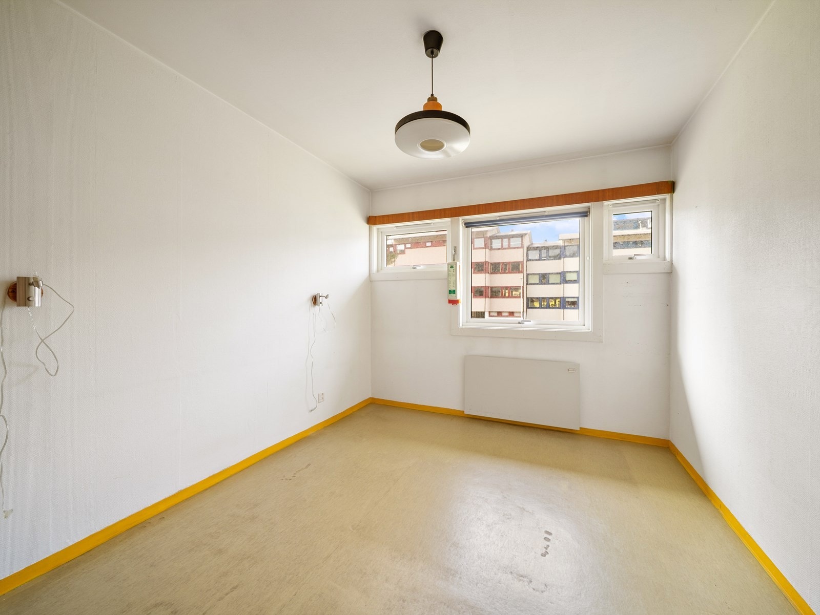 Romslig hovedsoverom med god plass til å innrede dobbeltseng og nattbord. Galleribilde