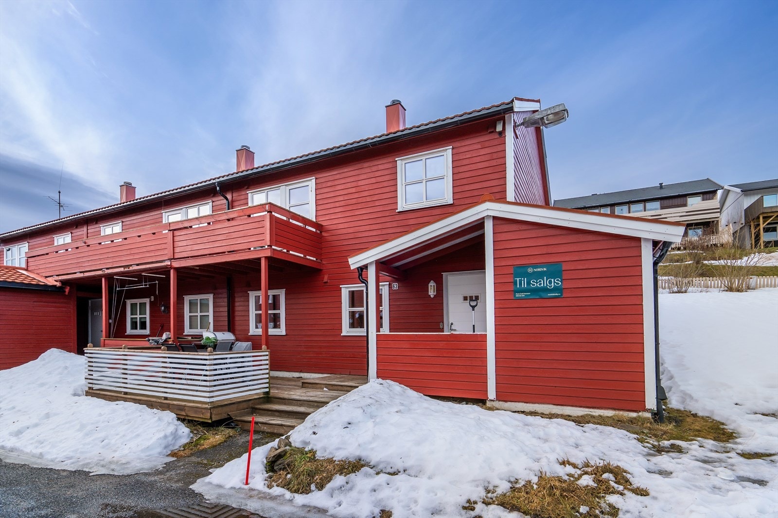 Velkommen til Myrullveien 63, og et flott rekkehus på ende av gaten. Galleribilde