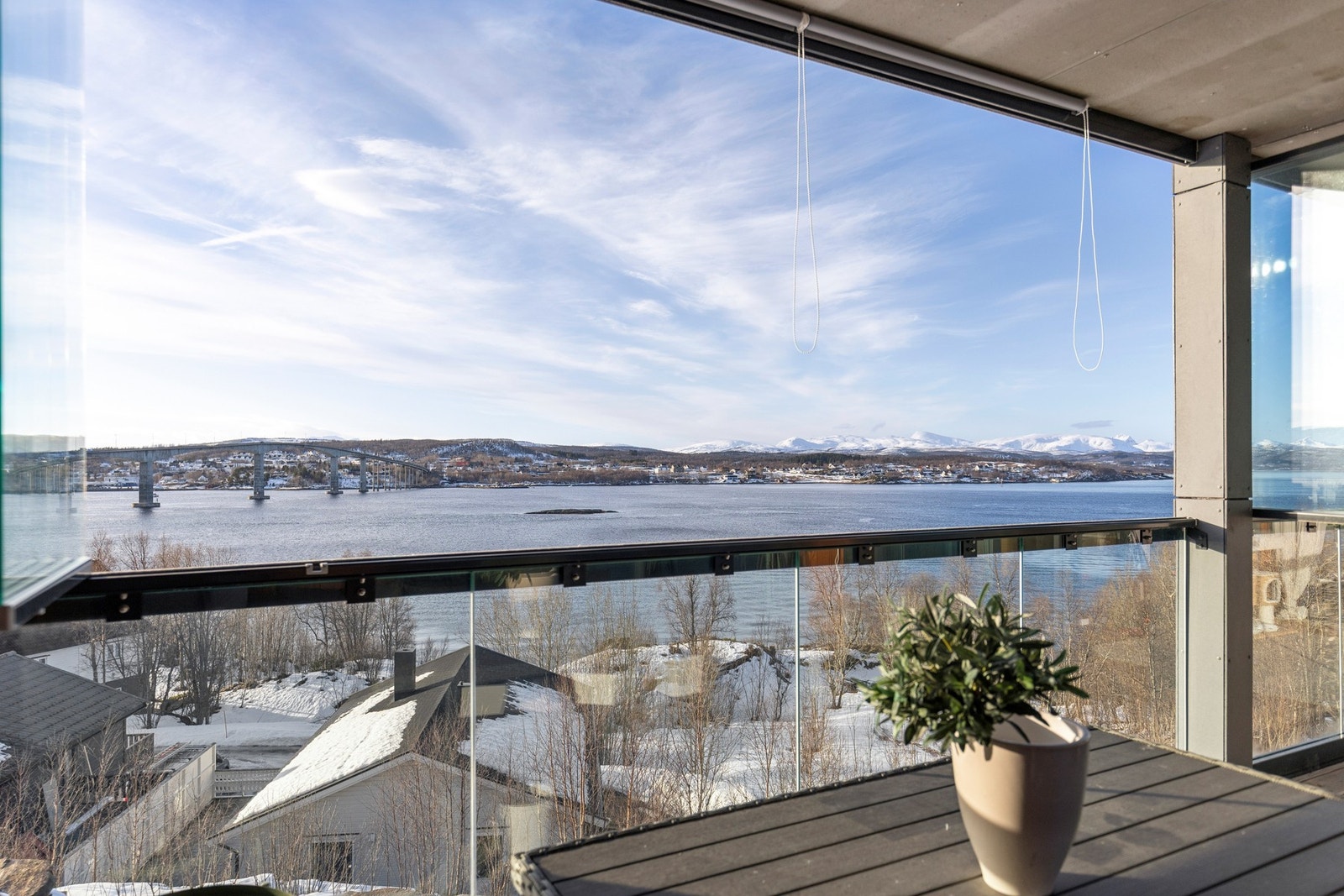 Balkong og utsikt Galleribilde