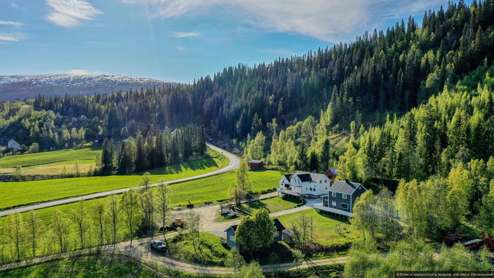 Velkommen til visning! Foto: Vaajmoe v/ Kathinka Herbst. Galleribilde