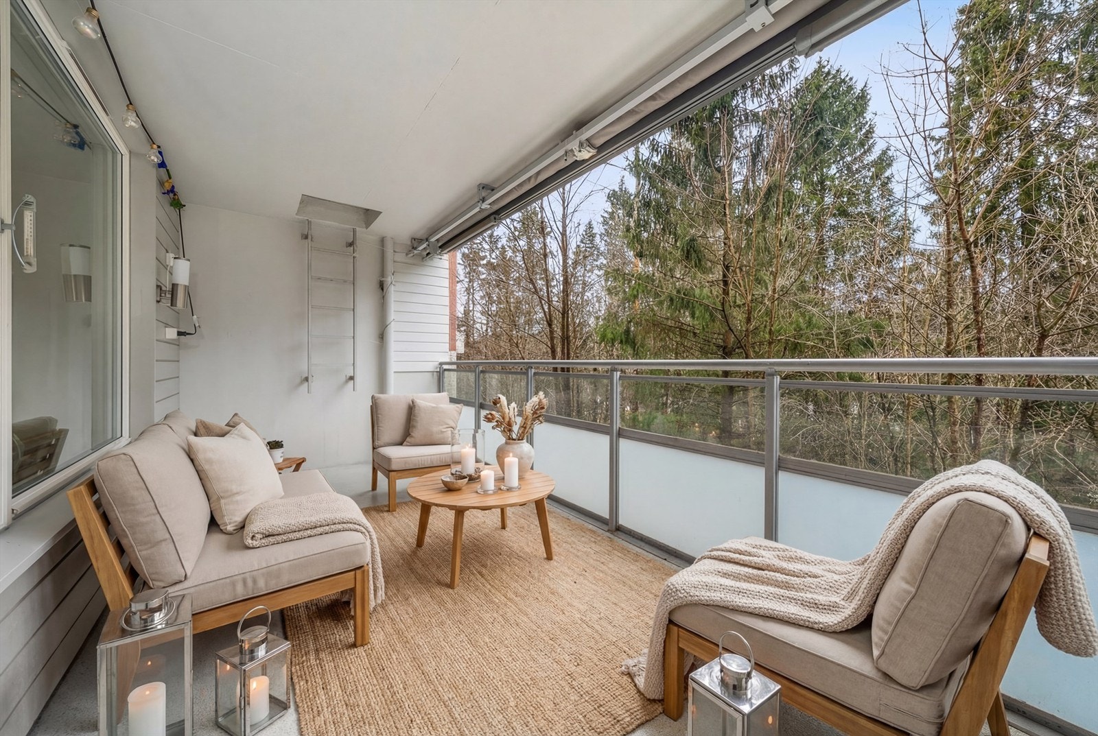 Balkongen er på ca. 12 m² Galleribilde