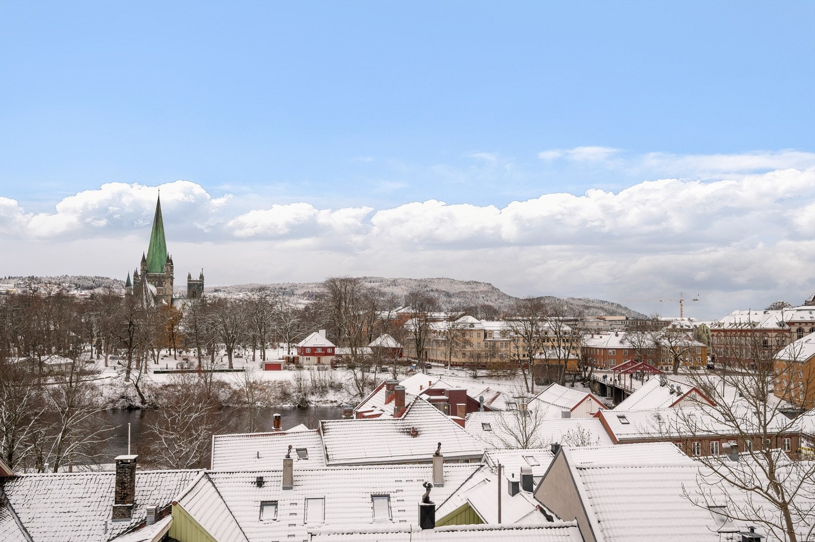På Bakklandstorget er en ny park under etablering og er estimert ferdigstilt i 2026/2027. Konf. megler ved spørsmål knyttet til dette. Galleribilde